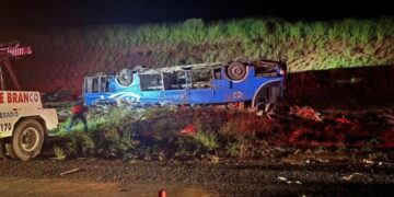 tragic-smash-six-passengers-dead-1059749254